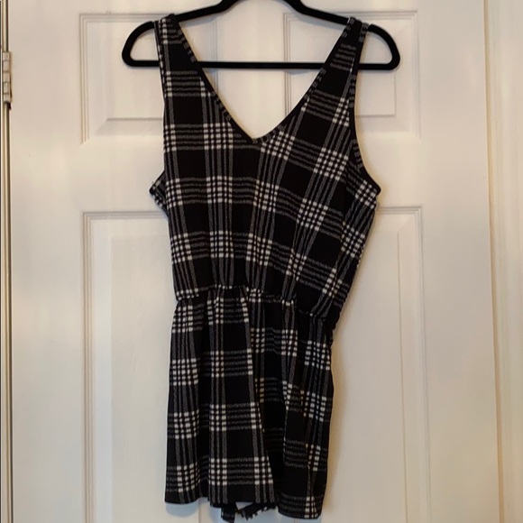 Jumpsuit - Picture 3 of 3